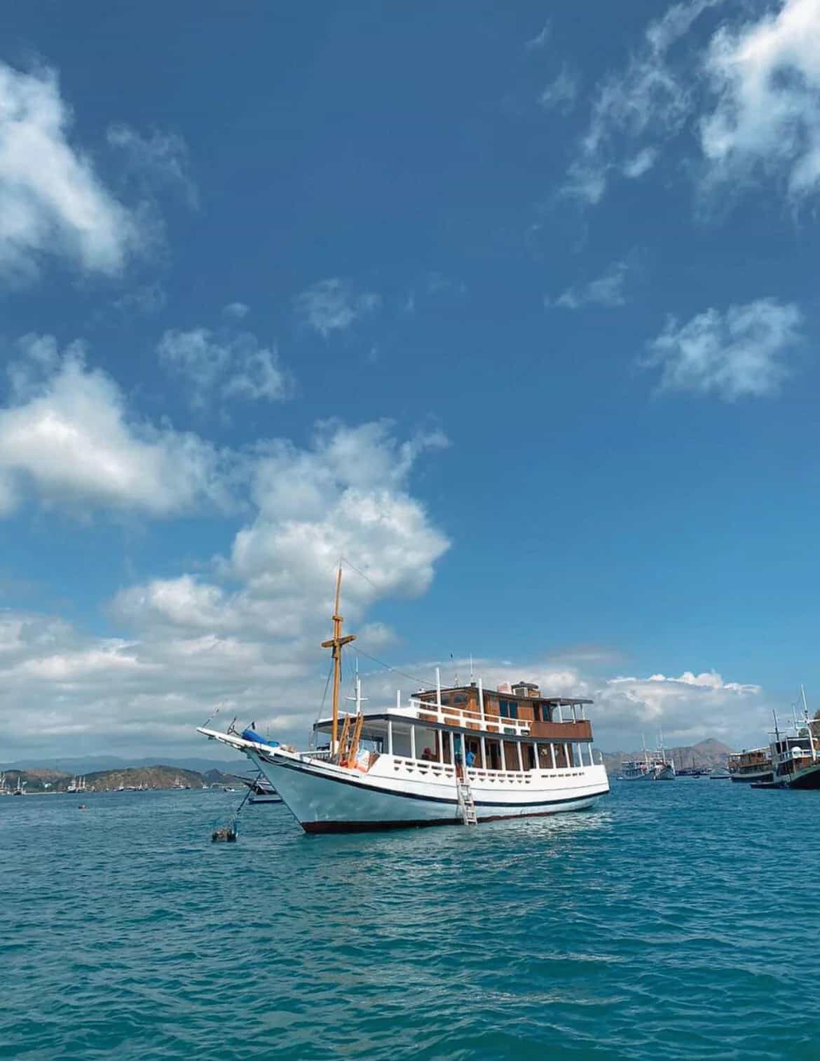 North Blue Liveaboard thumbnail 1