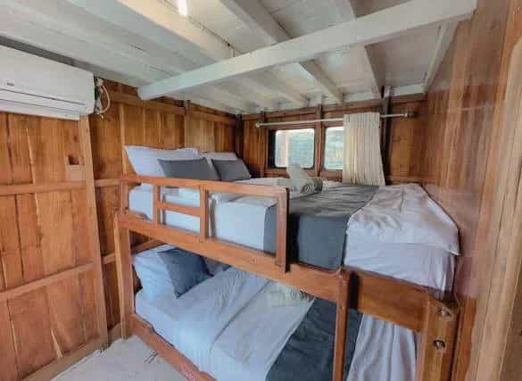 North Blue Liveaboard thumbnail 4